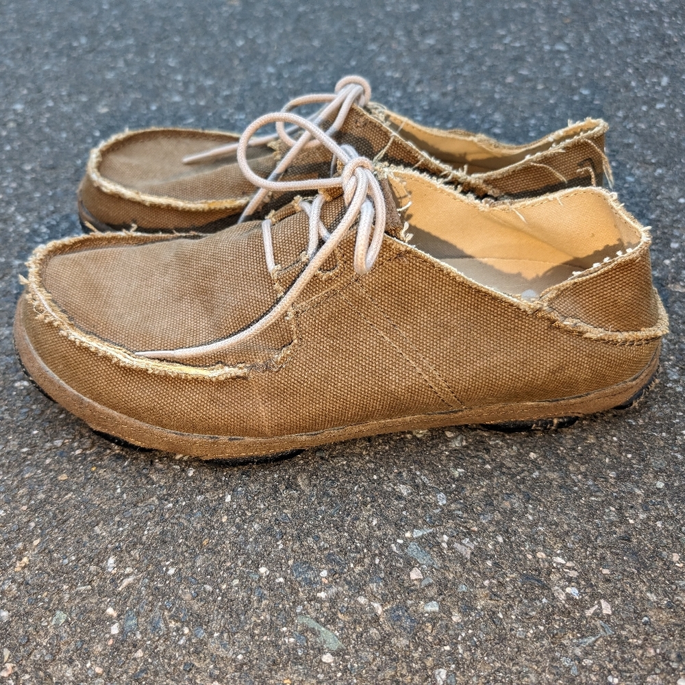 Olukai Ohana canvas lace up shoes (EUC)
